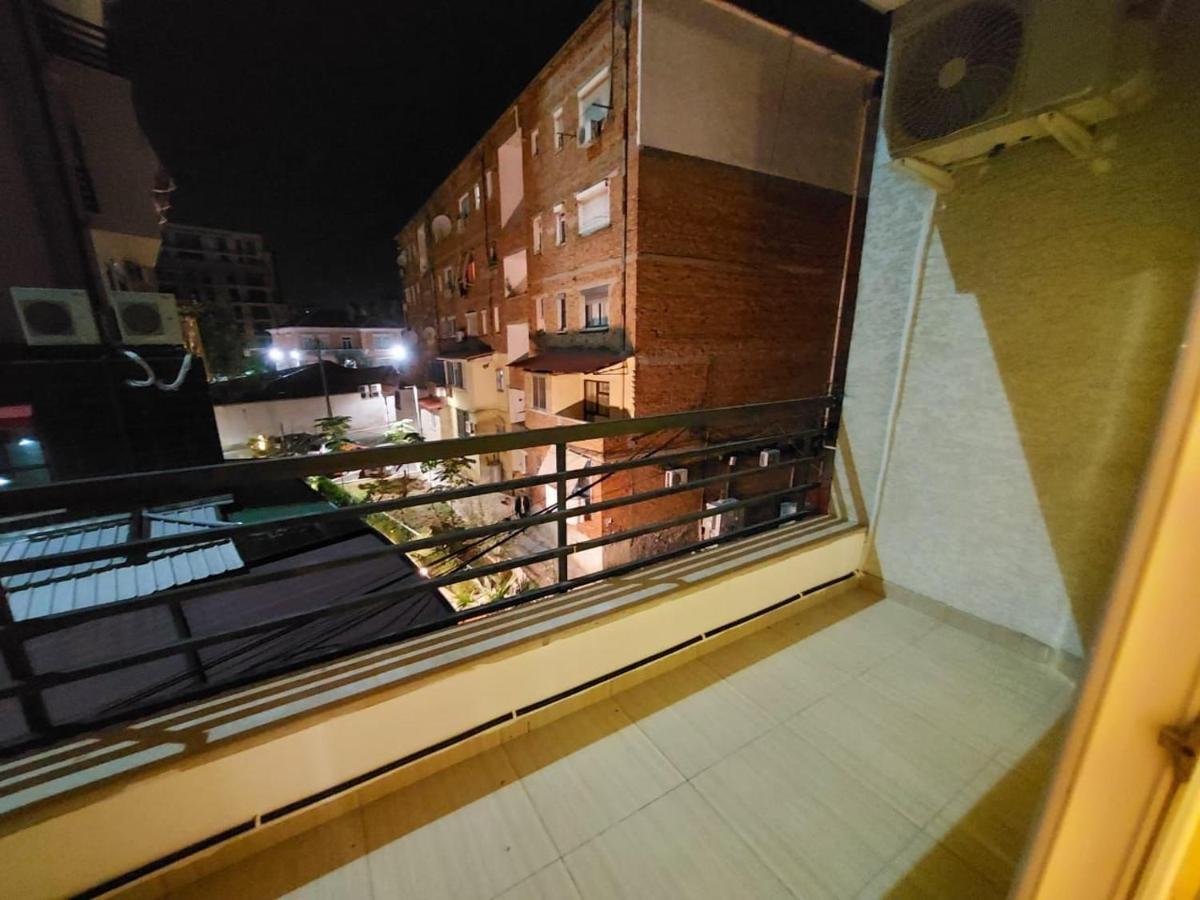 Cafi Apartments Tiranë Luaran gambar